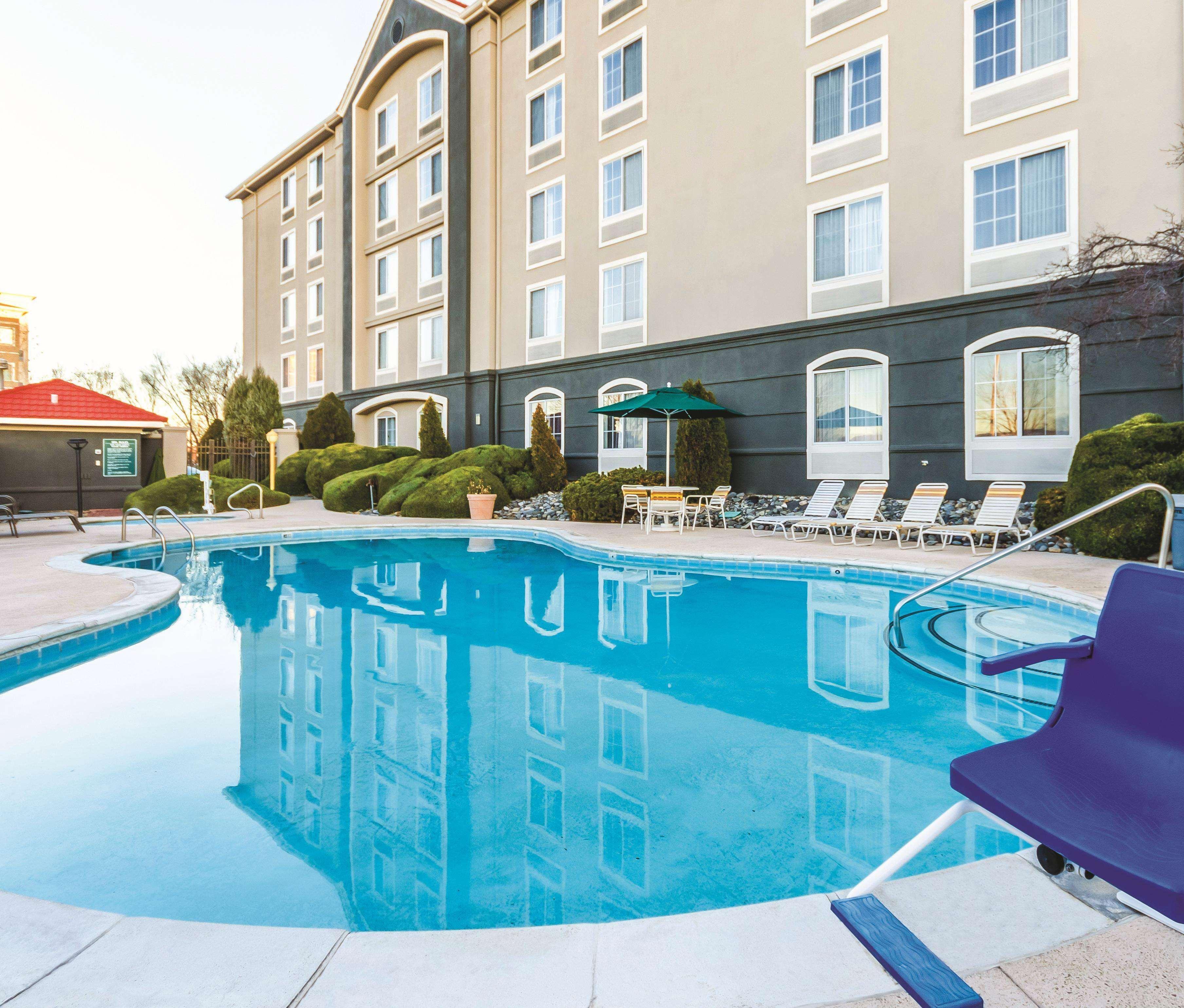 Отель La Quinta By Wyndham Grand Junction Airport Экстерьер фото