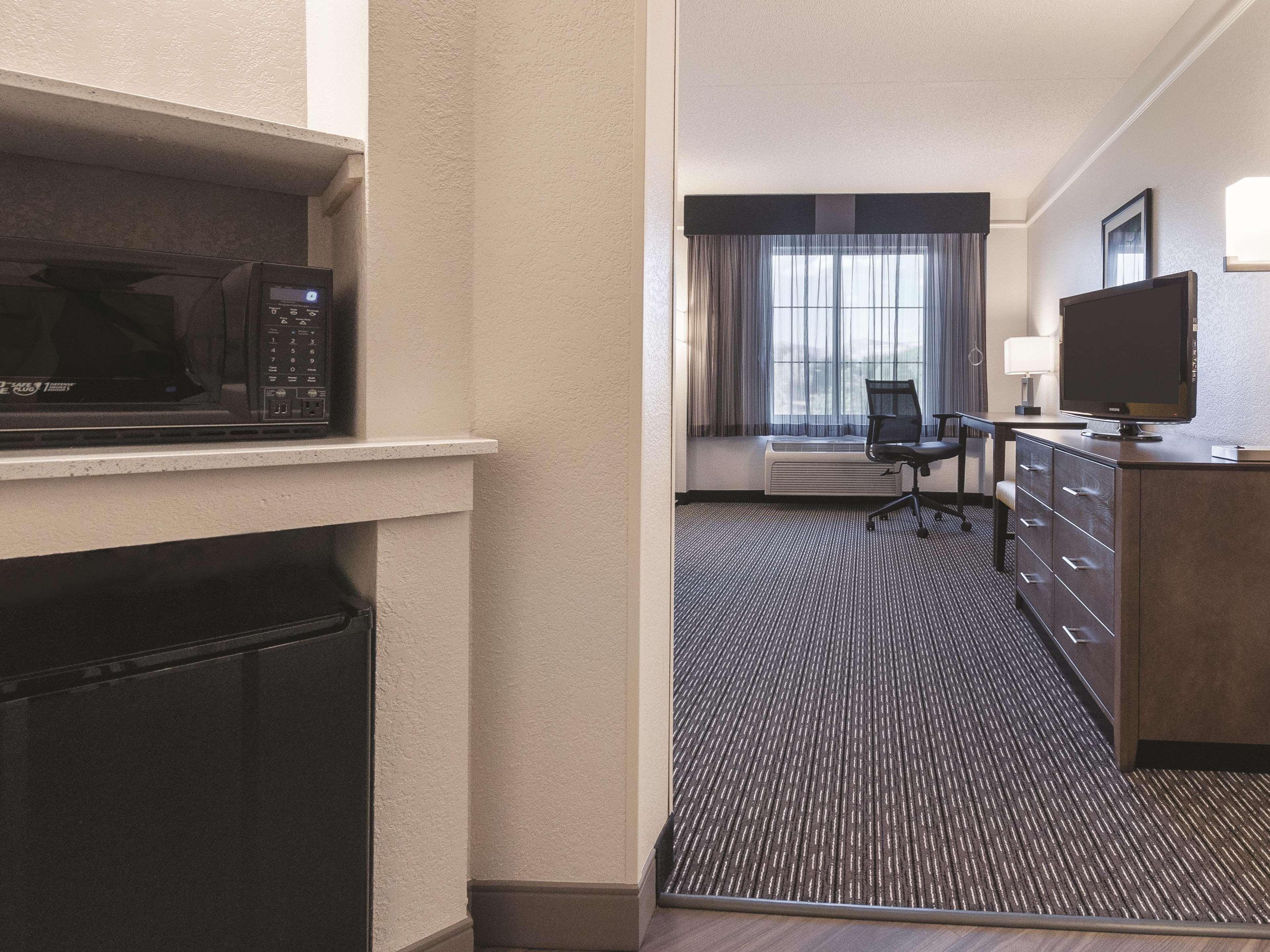 Отель La Quinta By Wyndham Grand Junction Airport Экстерьер фото