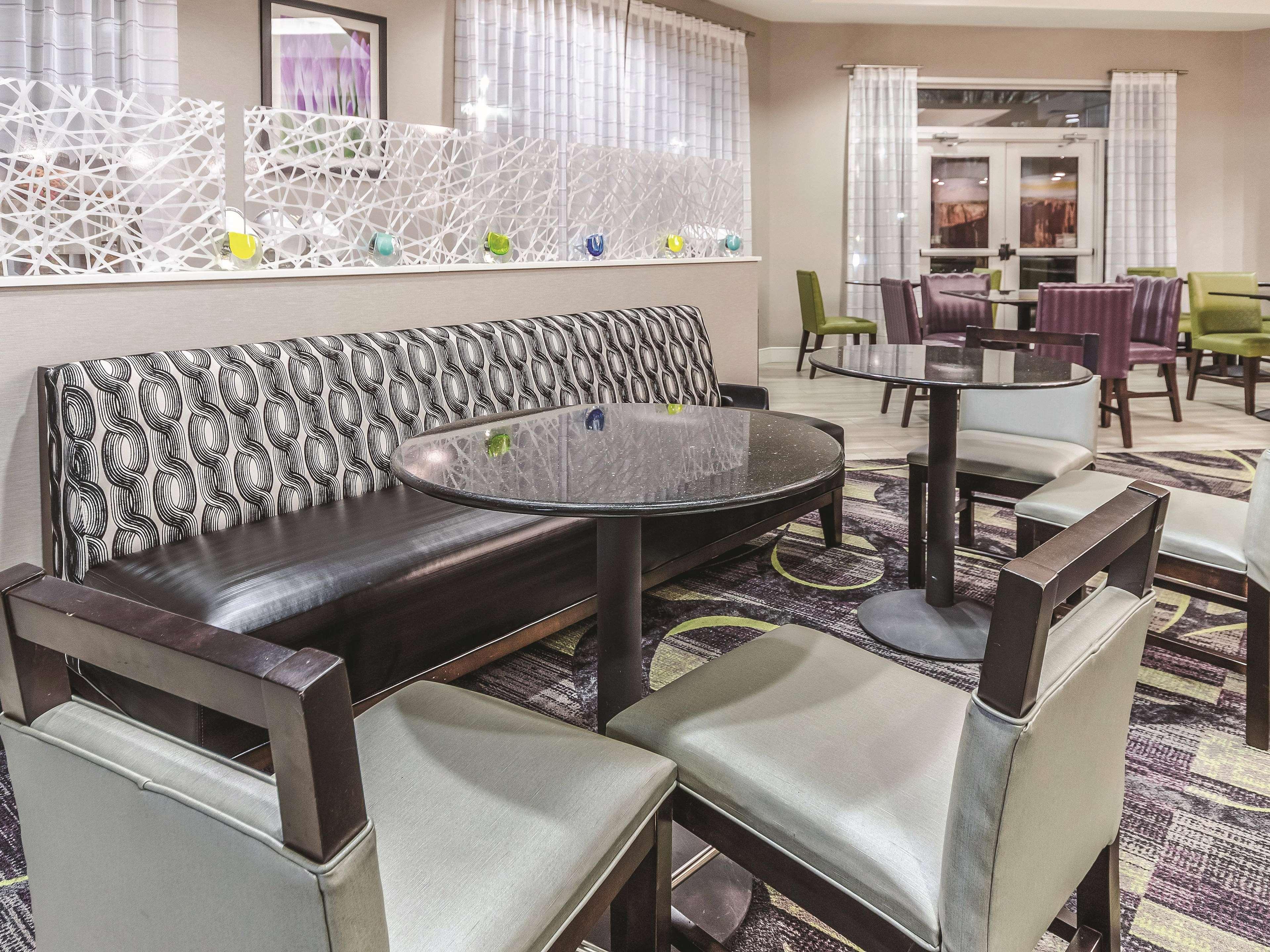 Отель La Quinta By Wyndham Grand Junction Airport Экстерьер фото